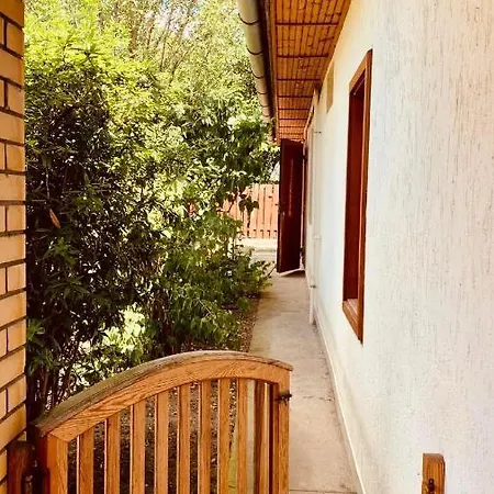 Henrietta Vendeghaz Apartment Domoszlo Exterior photo