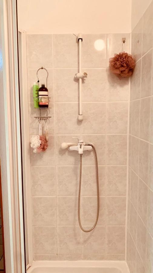 Apartament Henrietta Vendeghaz *