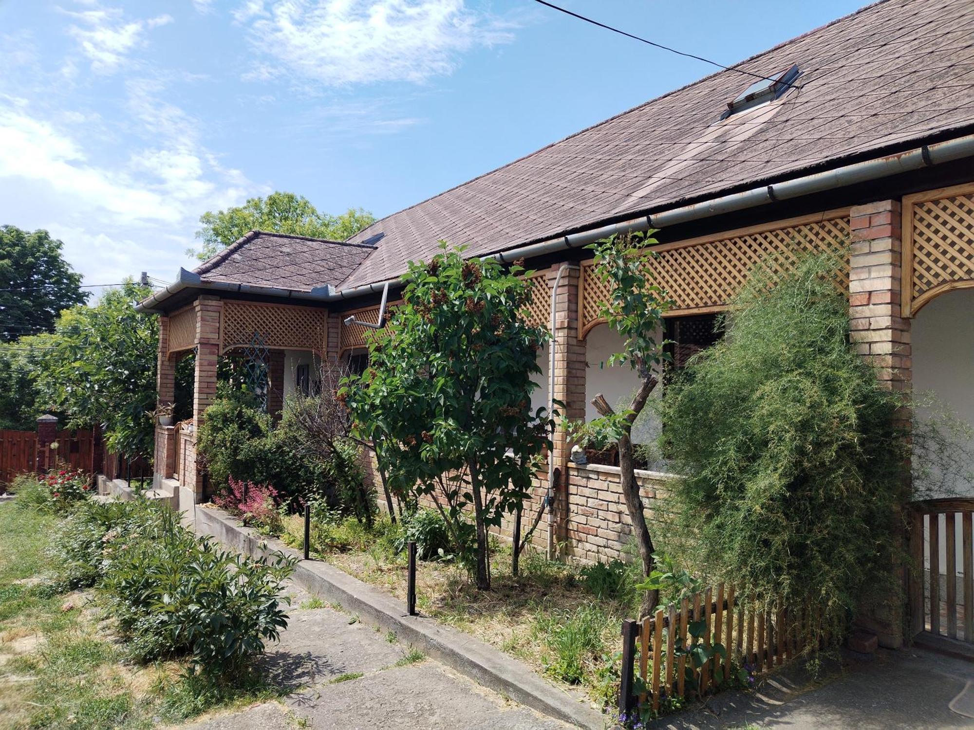 Henrietta Vendeghaz Apartament