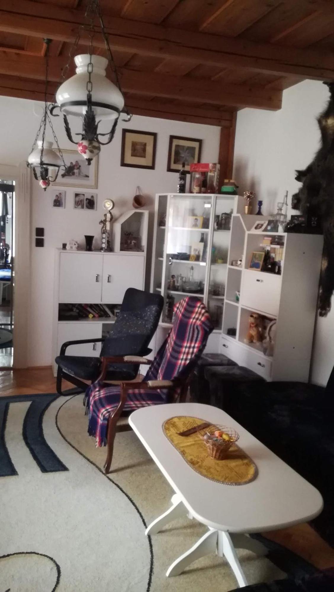 Apartment Henrietta Vendeghaz *
